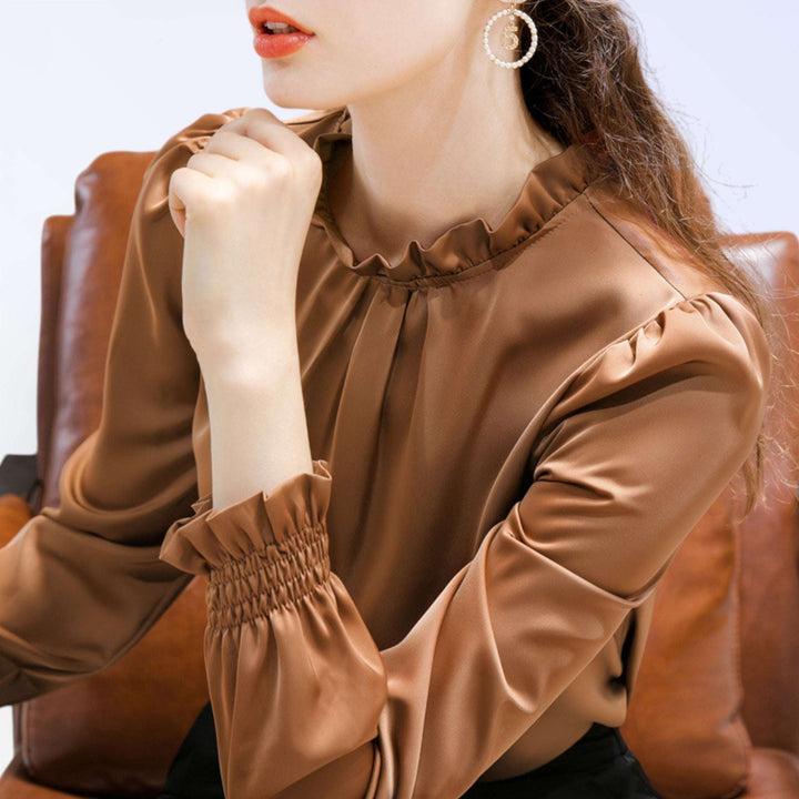 MELISSA — Blusa Seda Ouro Gola Volante Bufante