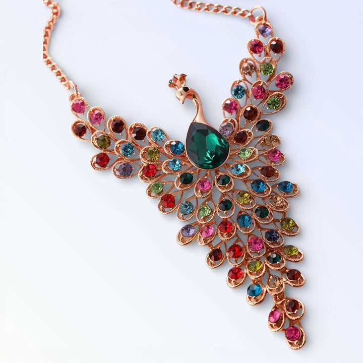 PAVÃO — COLAR PAVÃO MULTICOLOR OURO ROSA