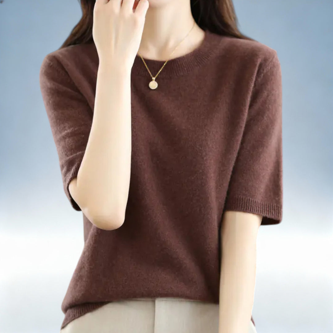 CLARISSE — Camisola Slim Fit Manga Curta em Lã e Algodão | Elegância Premium