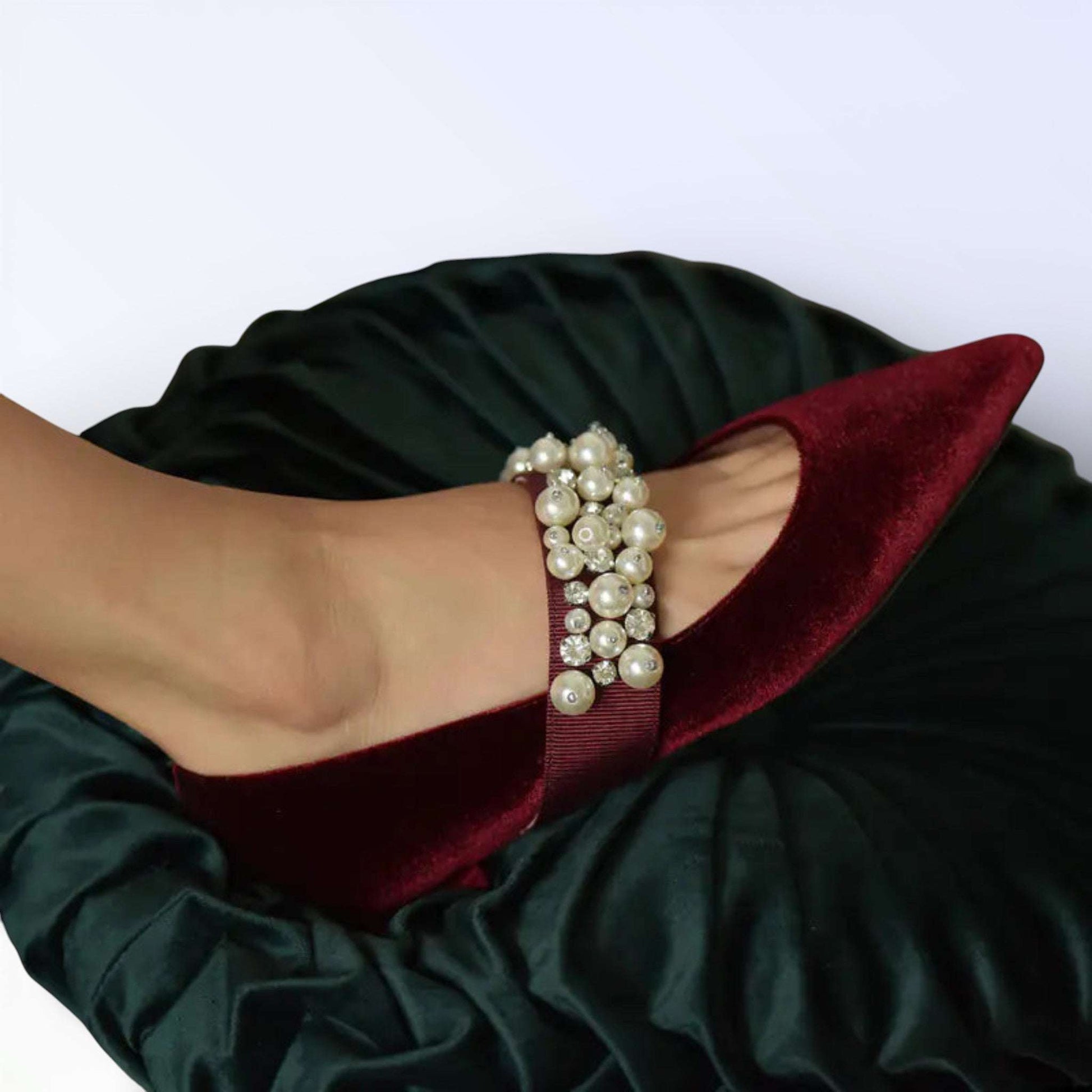 LUMINA — SAPATOS FLAT VELUDO PEROLAS