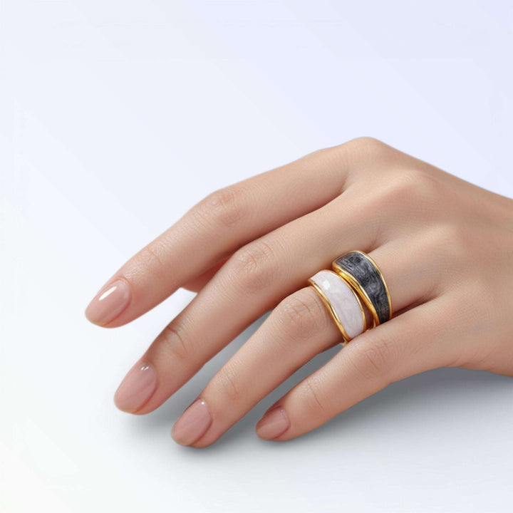 VORTEX — ANEL OURO ESMALTE PEROLADO