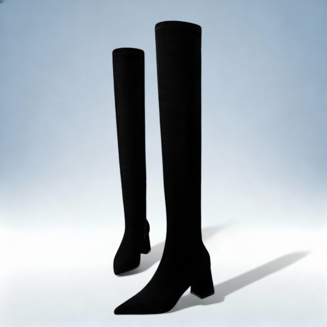 LORENA — Botas Altas Camurça Premium Salto Elegante | Luxo Over-Knee