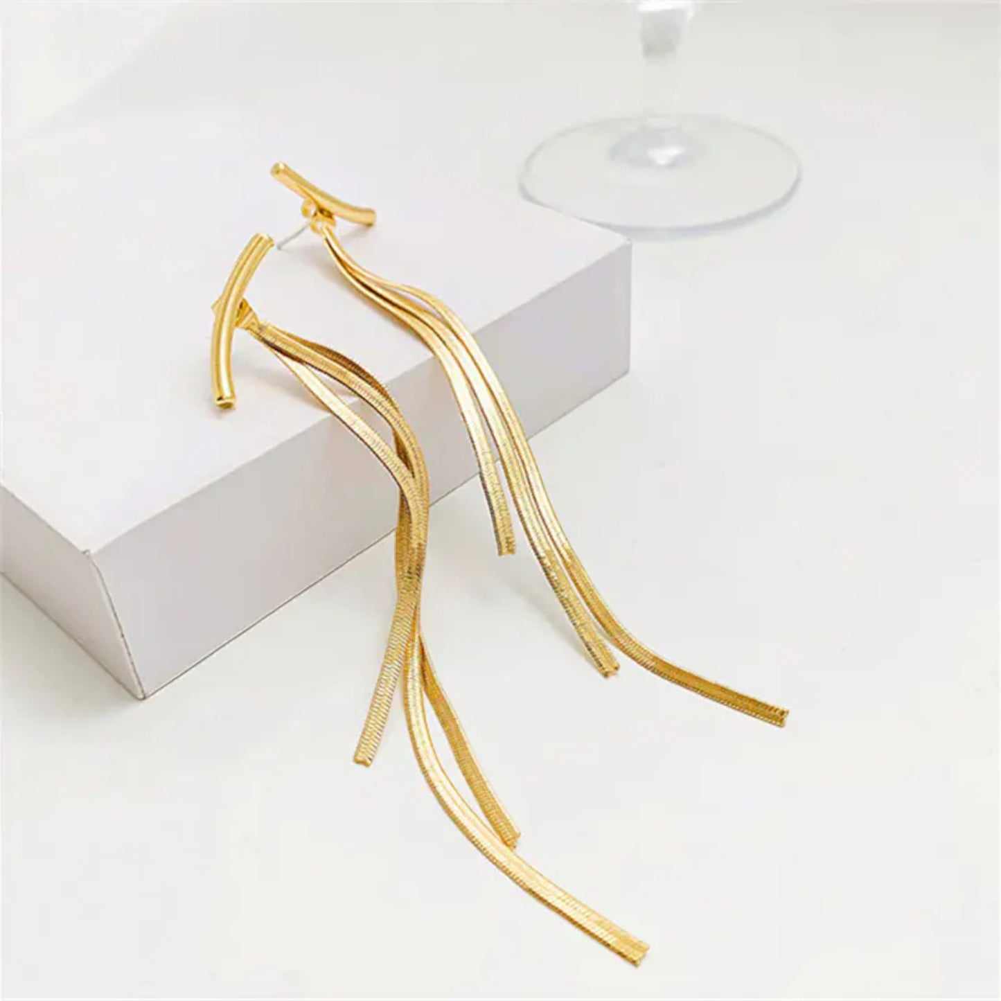 ELOS | Pendientes Colgantes de Cascada Curvada