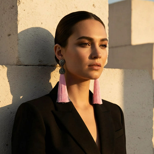 MISTÉRIO | Brincos de Pendente Longo com Tassel e Cristais