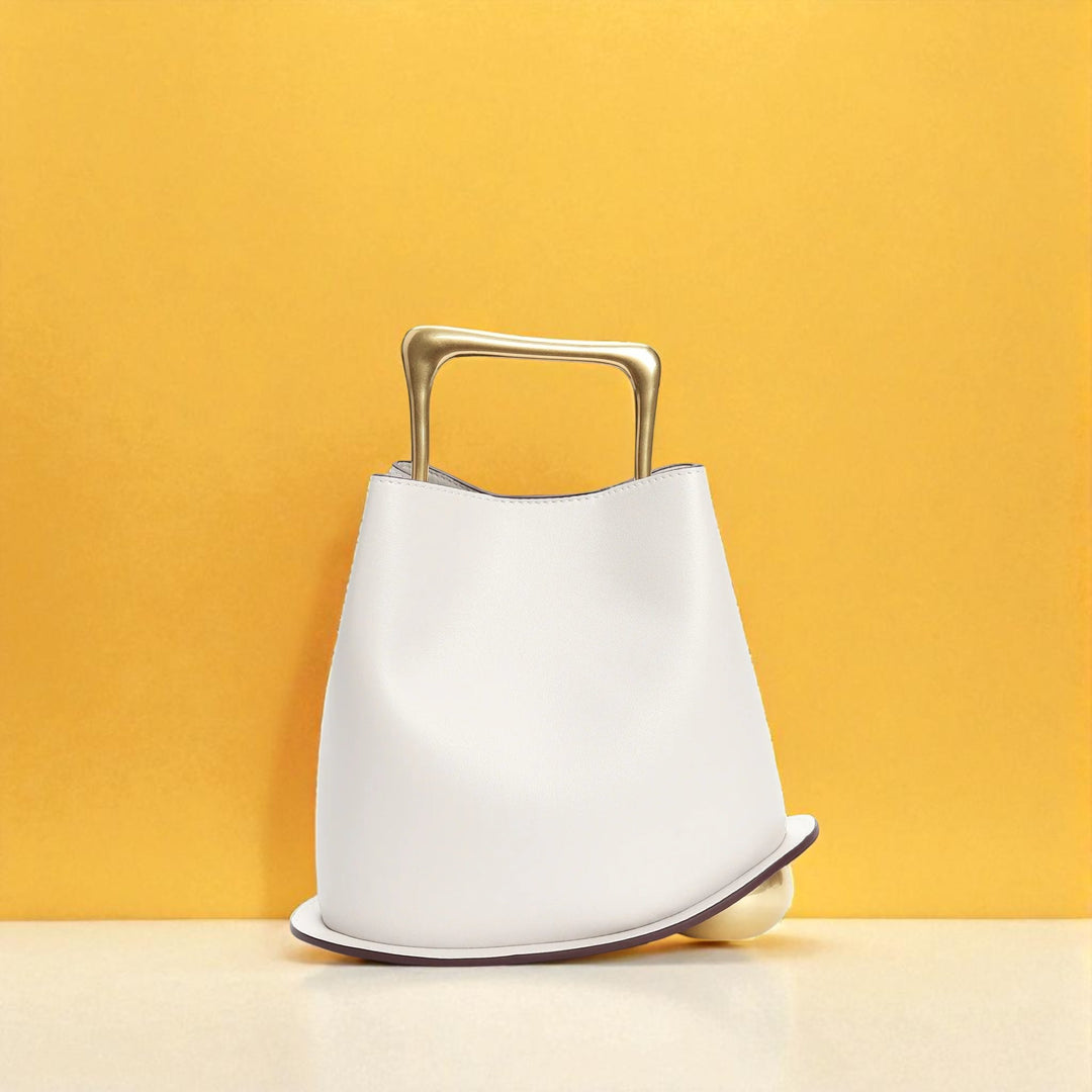 Bolso tipo cubo de piel de vacuno para mujer